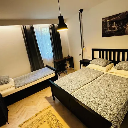 Right Place****cozy And Completely New *